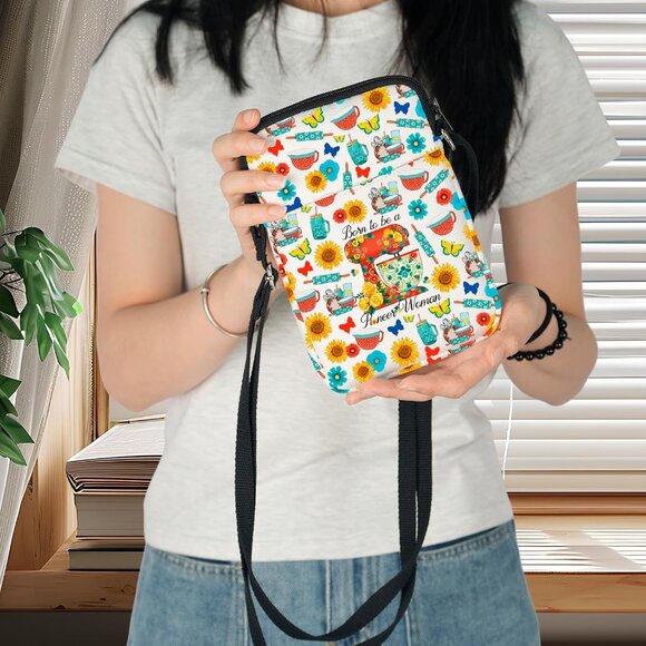 Elegant Water-Resistant Crossbody Bag for Stylish Cooking Lovers - 8.45 in - Picture 3 of 7